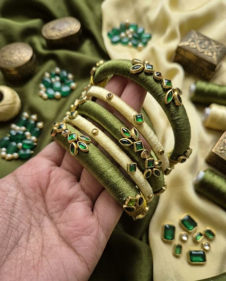 customise handmade bangles.